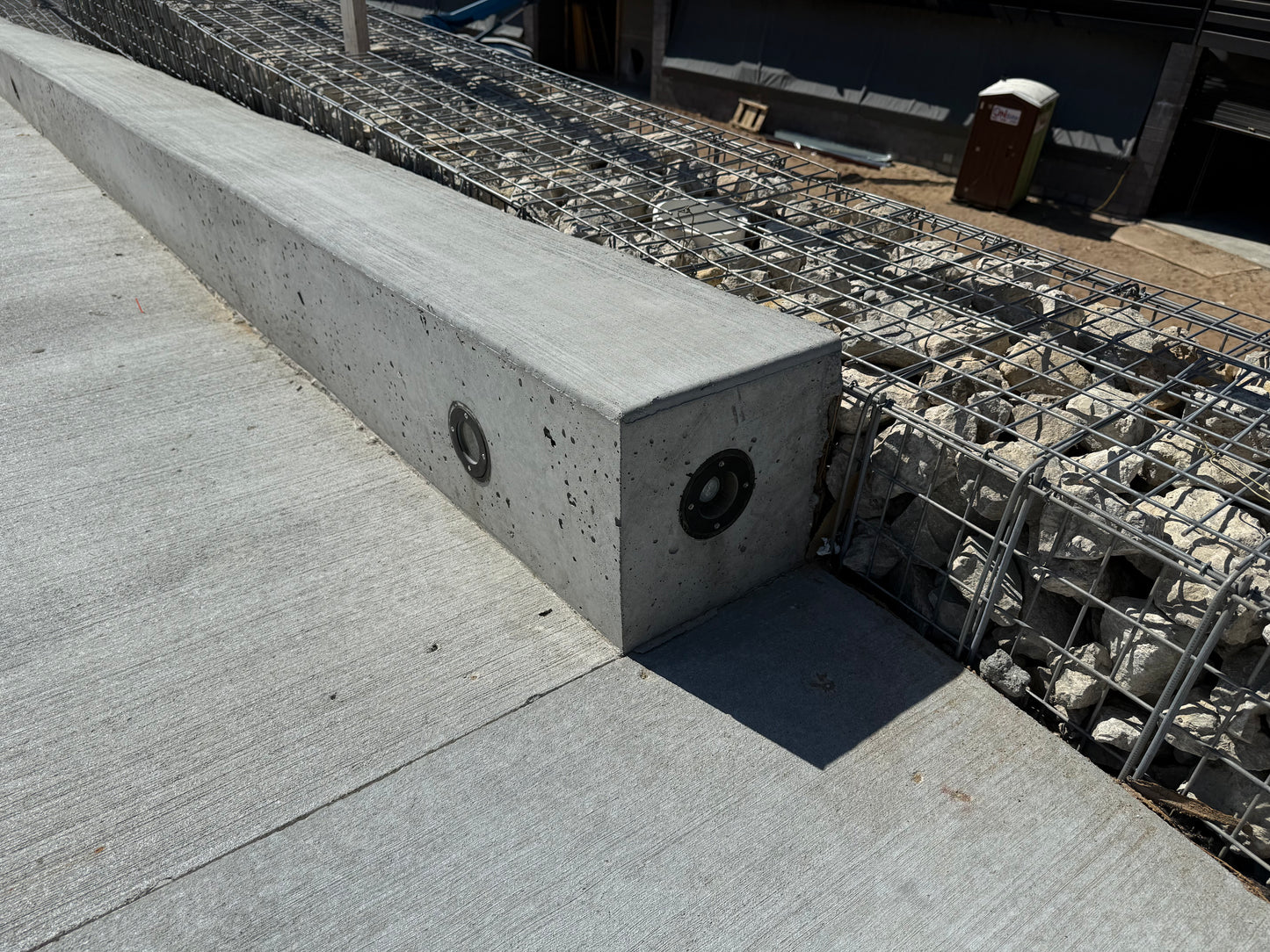 Hardscape Well Domed Commercial Series